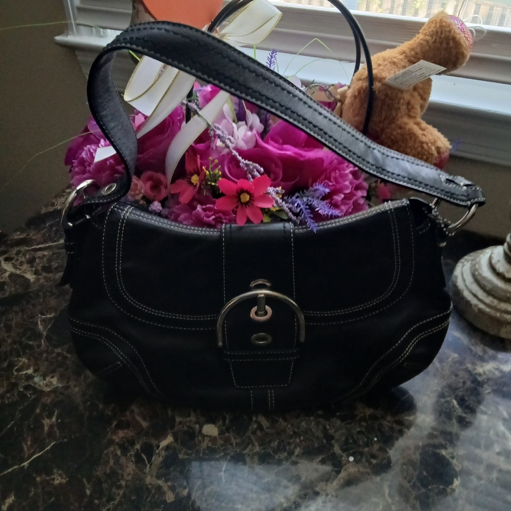 Sold!! Coach Vintage Y2K Soho Leather Flap Buckle Leather Shoulder Bag - Picture 13 of 13